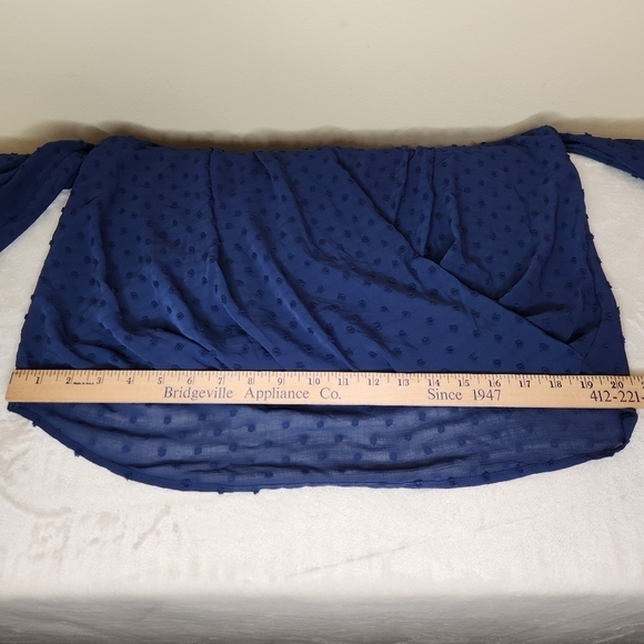 NWOT Beacon Apparel Faux Wrap Swiss Dot Navy Long Sleeve Top Size L - Picture 11 of 14